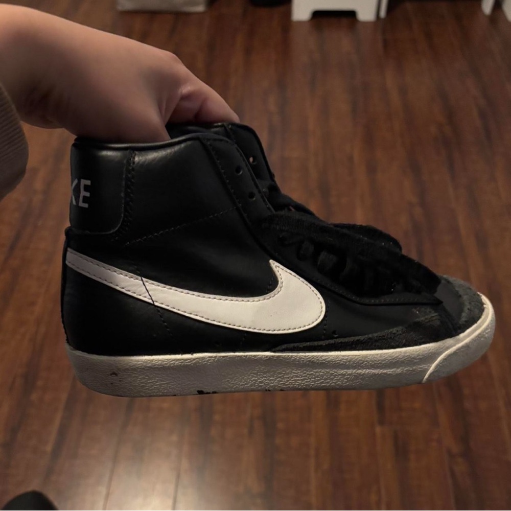Nike Black and White High-Top Kids Sneakers with White Swoosh!